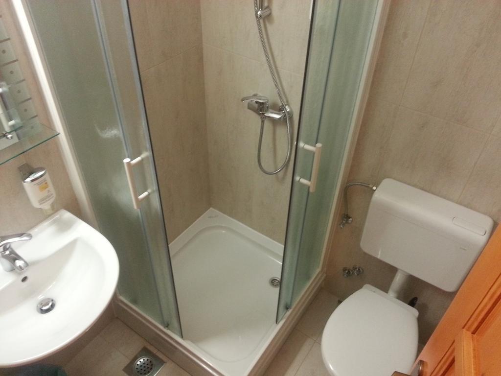 Europa Hostel Portorož Kamer foto