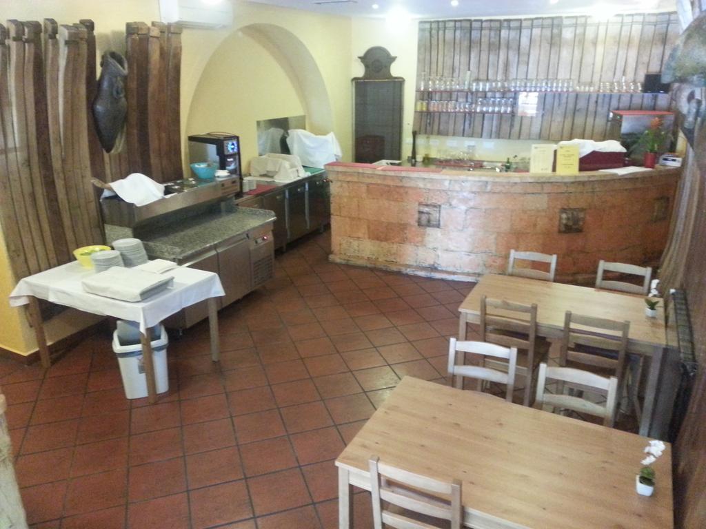 Europa Hostel Portorož Buitenkant foto
